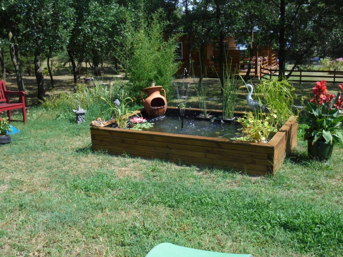 Chalet 4 Personnes Montolieu Екстер'єр фото